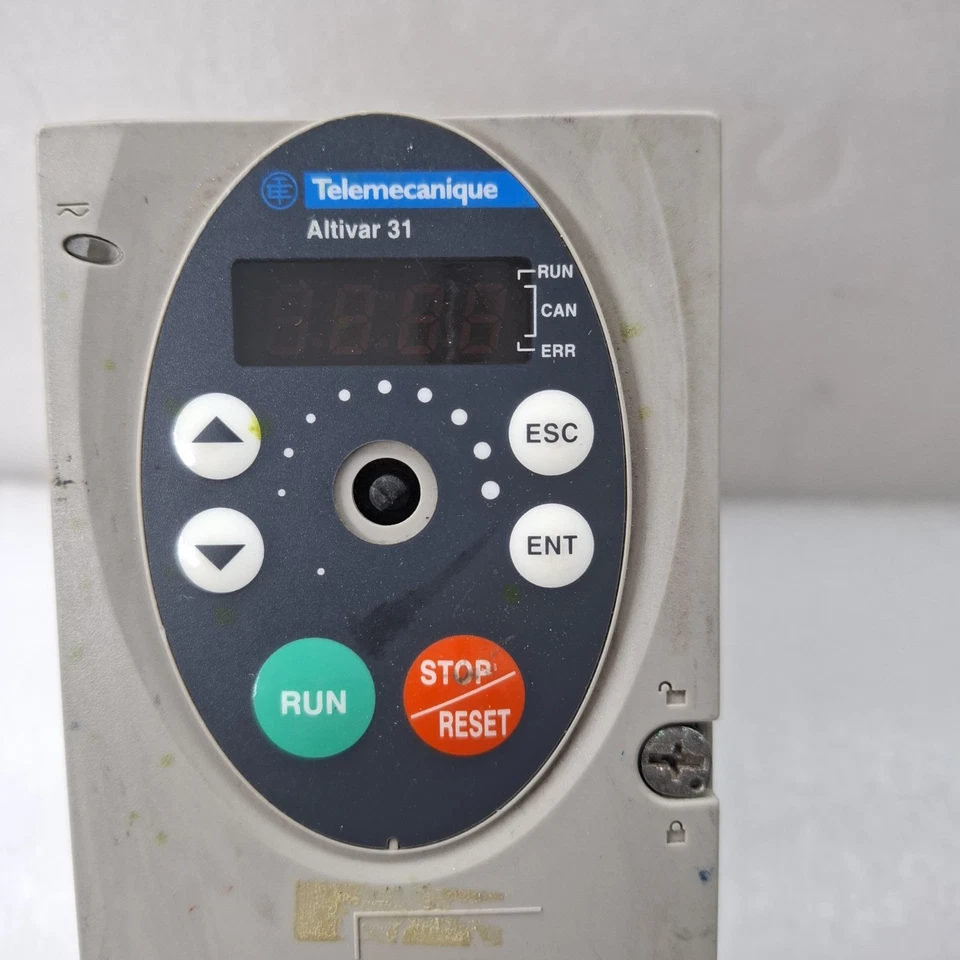 TELEMECANIQUE ALTIVAR 31 ATV31H037M2A 0.37kW 0.5HP